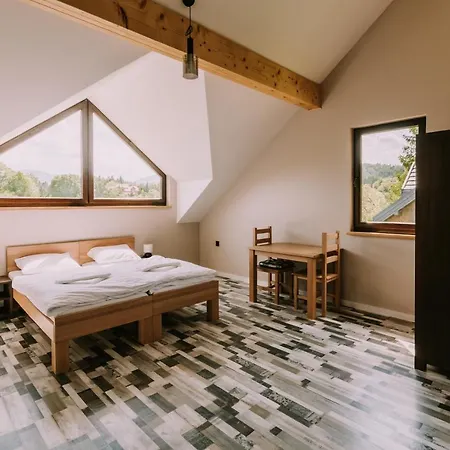 Szumny Dwor - Pokoje Z Lazienkami Wetlina Exterior photo
